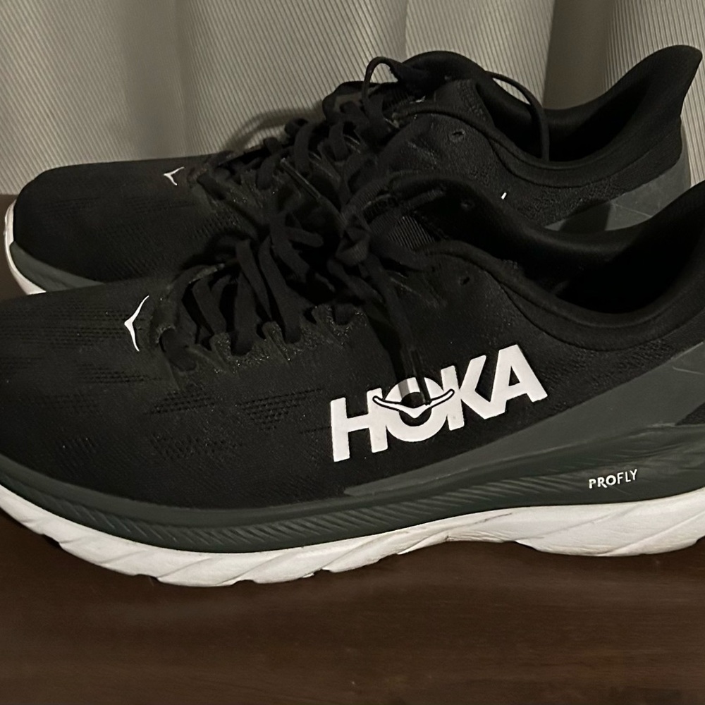 Men's Hoka Size 13